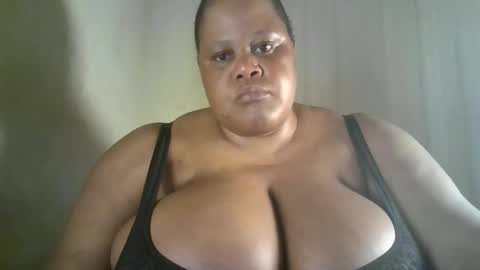 ebony_magixs online show from 09-24-25, 01:42