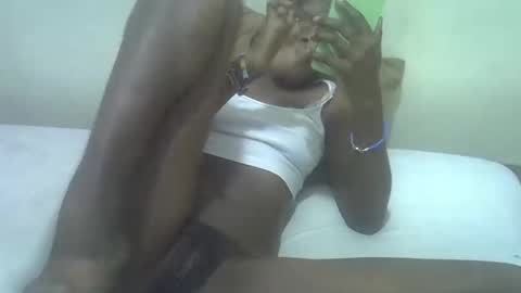 Snapshot of ebony_pearl59 chatting on 06-09-26, 09:10 ebony_pearl59 online show from 06-09-26, 09:10