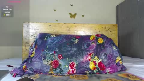 Snapshot of ebony_petite01 chatting on 10-26-25, 07:47 EBONY PETITE online show from 10-26-25, 07:47