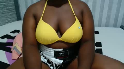 Snapshot of ebony_sabrina chatting on 02-26-26, 09:03 Sabrina online show from 02-26-26, 09:03