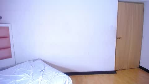 Snapshot of ebony_sugar_mommy chatting on 10-22-25, 09:20 MILENA online show from 10-22-25, 09:20