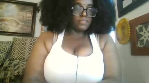 ebonybigtitqueen0 online show from 05-20-26, 10:16