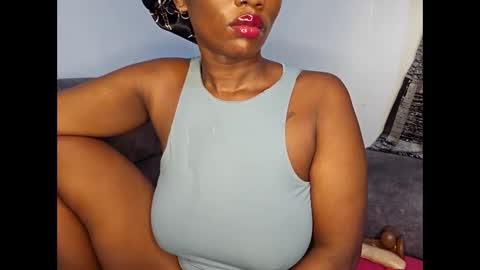 Ebony Melanie online show from 11-12-25, 11:47