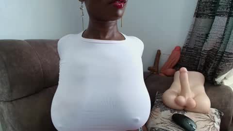Ebony Melanie online show from 02-13-26, 04:30