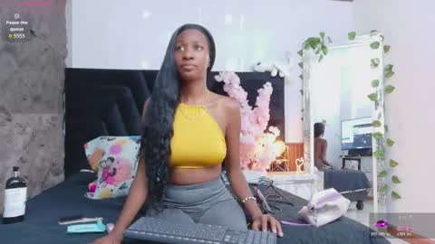 Snapshot of ebonycoworker chatting on 05-25-26, 07:20 ebonycoworker online show from 05-25-26, 07:20