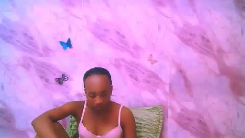 Snapshot of ebonycreamy69 chatting on 03-09-26, 06:23 Nova online show from 03-09-26, 06:23