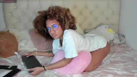 Queen Ebony online show from 02-26-25, 08:11