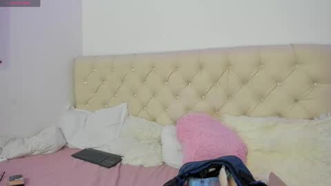 Queen Ebony online show from 04-30-26, 08:57