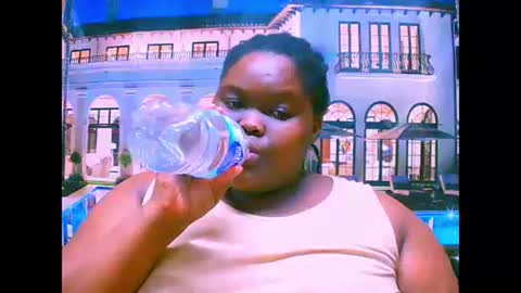 ebonyhotbuns4u2luv online show from 10-13-25, 06:46