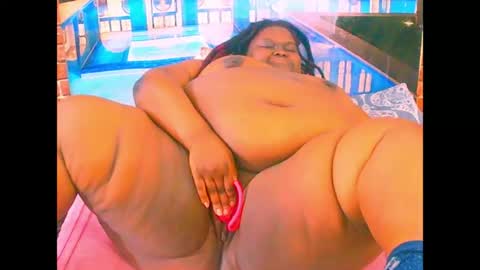 Snapshot of ebonyhotbuns4u2luv chatting on 07-28-26, 06:31 ebonyhotbuns4u2luv online show from 07-28-26, 06:31