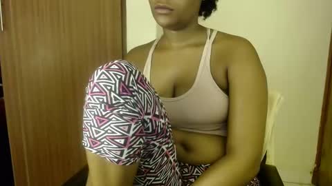 ebonylolo online show from 12-17-24, 03:39