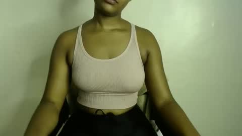 ebonylolo online show from 01-25-25, 09:36