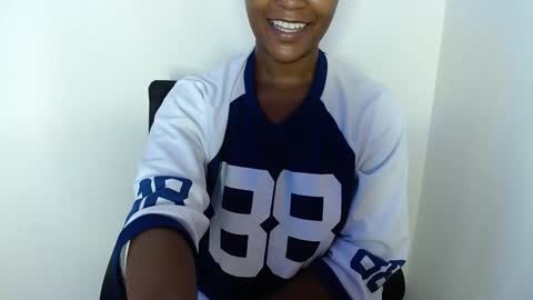 ebonylolo online show from 02-18-25, 06:15
