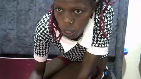 Snapshot of ebonylove254 chatting on 10-28-25, 01:47 Liz online show from 10-28-25, 01:47