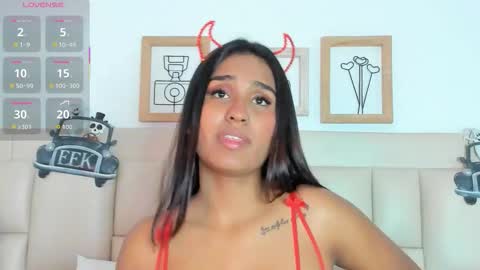 Ludovica online show from 11-01-25, 02:35