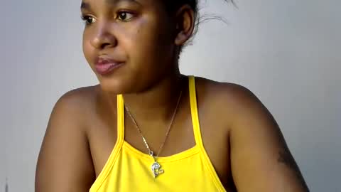 Snapshot of ebonyluna229320 chatting on 01-22-25, 09:02 i am clara online show from 01-22-25, 09:02