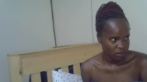 Ebony Luxe online show from 04-04-26, 12:02