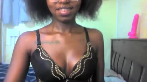 Ebonymuse2 online show from 05-13-26, 12:08