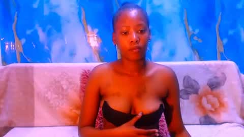 ebonypretty4u online show from 10-27-25, 04:16