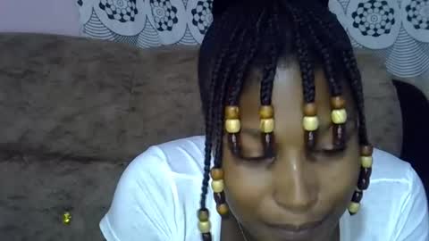 pretty online show from 05-17-26, 11:12