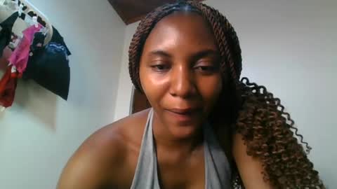 Snapshot of ebonyslut09 chatting on 06-26-26, 04:44 ebonyslut09 online show from 06-26-26, 04:44