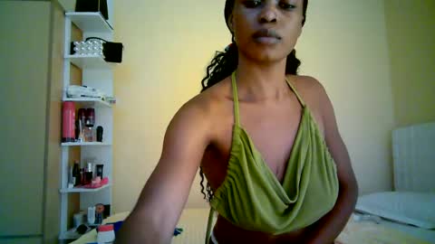 ebonytanqueen online show from 06-15-26, 03:42