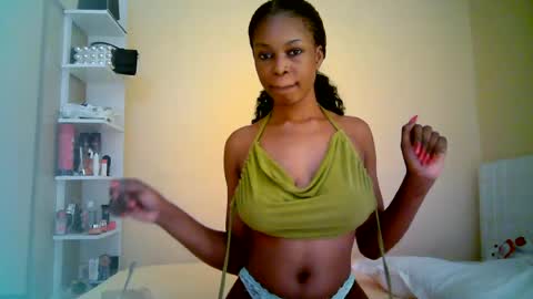 ebonytanqueen online show from 06-16-26, 01:52