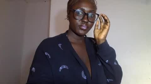 Snapshot of ebonyvd chatting on 07-15-26, 01:38 ebonyvd online show from 07-15-26, 01:38