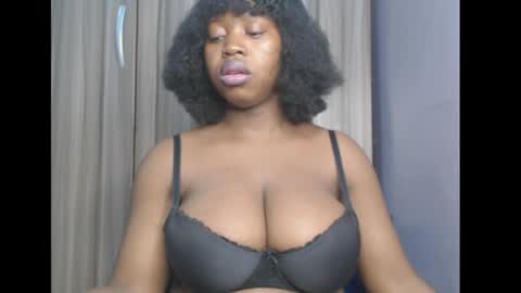 Snapshot of ebonyx_dripqueen chatting on 03-31-26, 06:58 Loveth online show from 03-31-26, 06:58