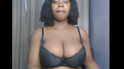 Snapshot of ebonyx_dripqueen chatting on 04-08-26, 06:57 Loveth online show from 04-08-26, 06:57