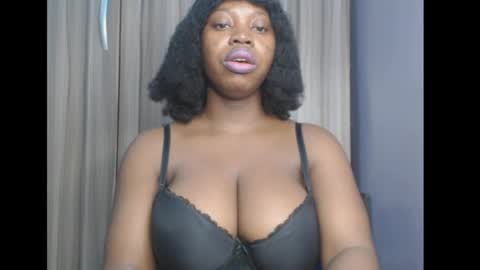 Snapshot of ebonyx_dripqueen chatting on 04-11-26, 07:56 Loveth online show from 04-11-26, 07:56