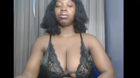 Snapshot of ebonyx_dripqueen chatting on 04-12-26, 06:07 Loveth online show from 04-12-26, 06:07