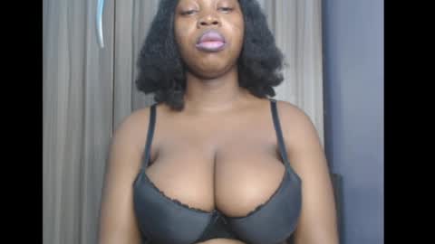 Snapshot of ebonyx_dripqueen chatting on 04-14-26, 06:41 Loveth online show from 04-14-26, 06:41