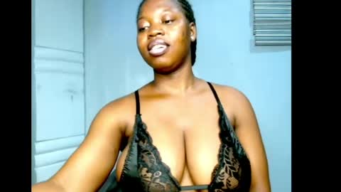 Snapshot of ebonyx_dripqueen chatting on 05-28-26, 06:54 Loveth online show from 05-28-26, 06:54