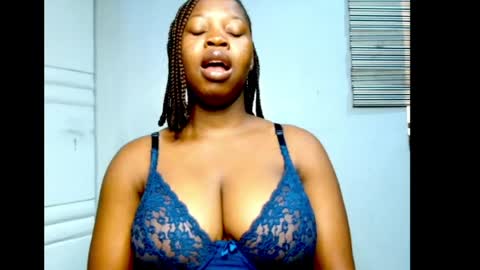 Snapshot of ebonyx_dripqueen chatting on 06-07-26, 06:28 Loveth online show from 06-07-26, 06:28