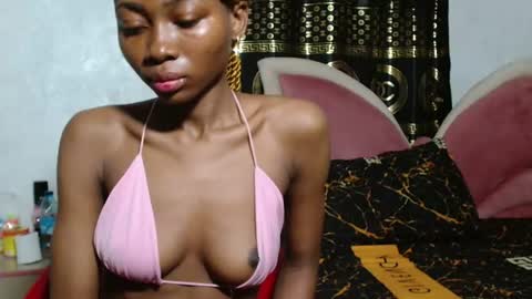 Snapshot of ebonyxxbabe chatting on 07-09-26, 07:07 ebonyxxbabe online show from 07-09-26, 07:07