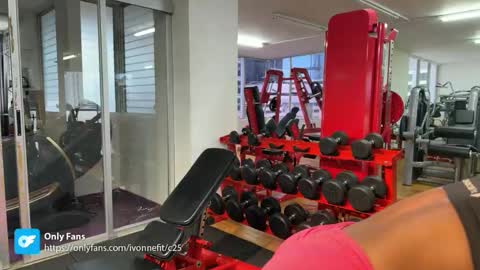 Hello ur muscle mommy Ivonne 3 online show from 01-29-25, 08:56