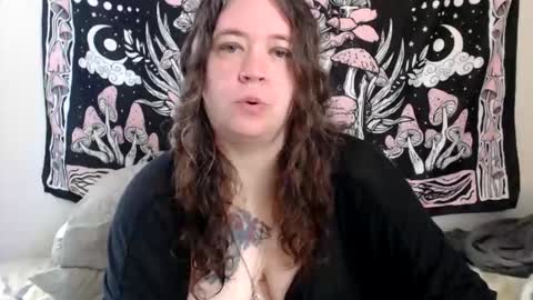 Snapshot of echosol17 chatting on 03-29-26, 02:28 Weird Echo online show from 03-29-26, 02:28