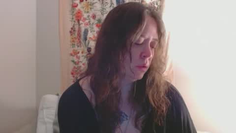 Snapshot of echosol17 chatting on 04-26-26, 10:46 Weird Echo online show from 04-26-26, 10:46