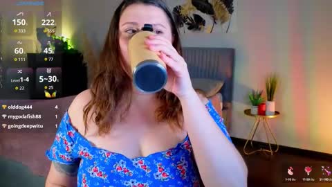 Snapshot of edalyn_af chatting on 10-08-25, 07:11 online show from 10-08-25, 07:11