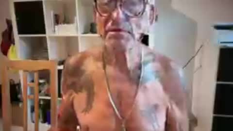 Snapshot of eddelmar chatting on 05-16-26, 06:17 eddelmar online show from 05-16-26, 06:17