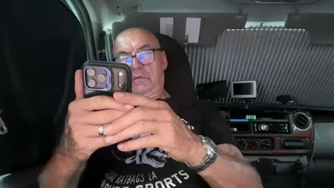 Snapshot of eddelmar chatting on 07-05-26, 01:29 eddelmar online show from 07-05-26, 01:29