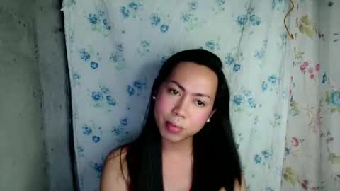 eddfox001 online show from 05-04-26, 01:18