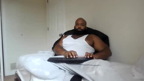 Snapshot of eddiejonez chatting on 10-31-25, 04:19 eddiejonez online show from 10-31-25, 04:19