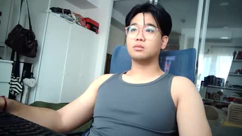 Snapshot of eddiethch chatting on 02-22-26, 02:24 eddi0304 online show from 02-22-26, 02:24