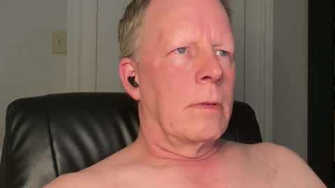 Snapshot of eddygl1968 chatting on 02-19-26, 02:40 Eddy online show from 02-19-26, 02:40