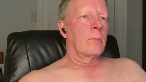 Snapshot of eddygl1968 chatting on 02-27-26, 04:23 Eddy online show from 02-27-26, 04:23