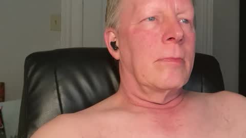 Snapshot of eddygl1968 chatting on 03-02-26, 03:30 Eddy online show from 03-02-26, 03:30