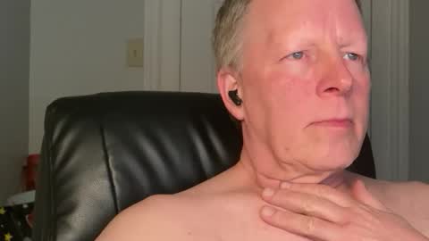 Snapshot of eddygl1968 chatting on 03-03-26, 03:34 Eddy online show from 03-03-26, 03:34