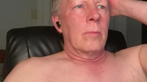 Snapshot of eddygl1968 chatting on 03-15-26, 02:28 Eddy online show from 03-15-26, 02:28